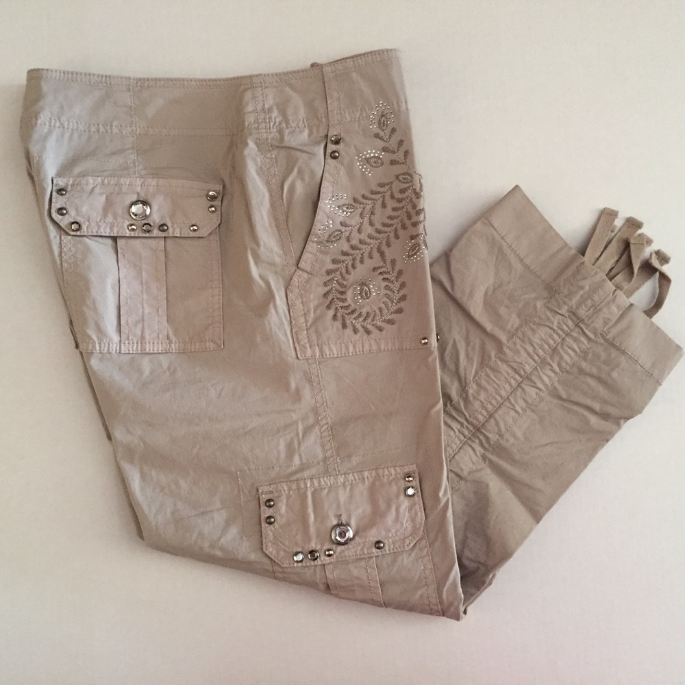 ⬇️$16⬇️Capris by INC Sz 8